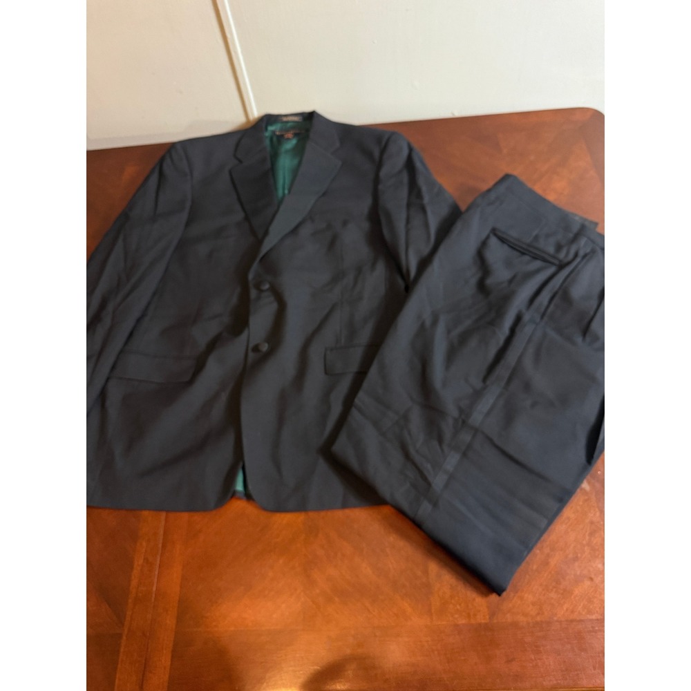 Tommy Hilfiger 44L Mens Black 100% Wool 2 Button Suit Green Lining Made in USA